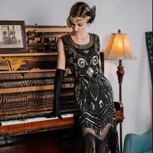 Gorgeous 1920's Black & Gold Sequined Fringe Flapper Dress
